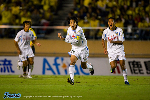 喜びのゆりかごダンス！MF14／中村憲剛選手