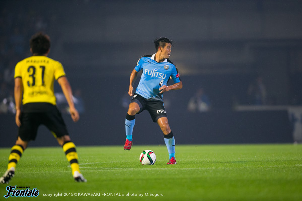 DF4/井川祐輔選手 DF4/井川祐輔選手