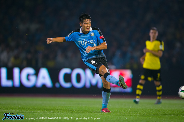 DF4/井川祐輔選手 DF4/井川祐輔選手