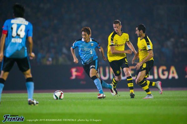 DF2/實藤友紀選手 DF2/實藤友紀選手