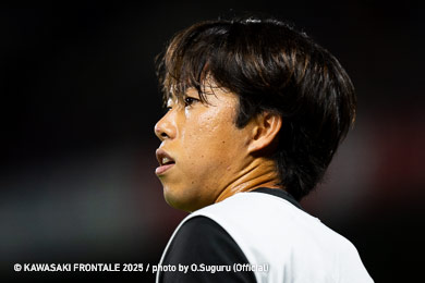 本日のアウェイで大賞は、DFラインの中央で守備はもちろん、効果的な持ち出しから何度も攻撃の起点となった、佐々木旭選手です!